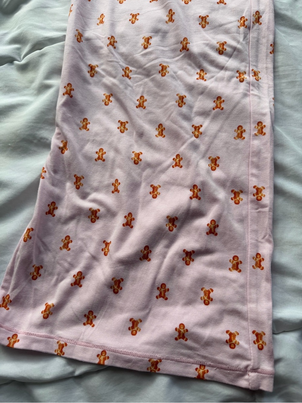 SKIMS Pink Gingerbread-Print Pajama Set - Picture 7 of 7
